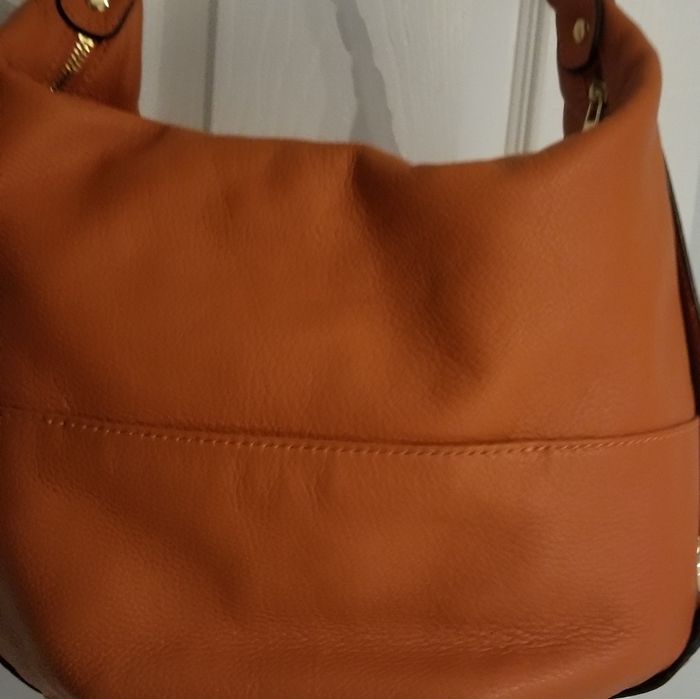 Michael Kors purse - Picture 2 of 5